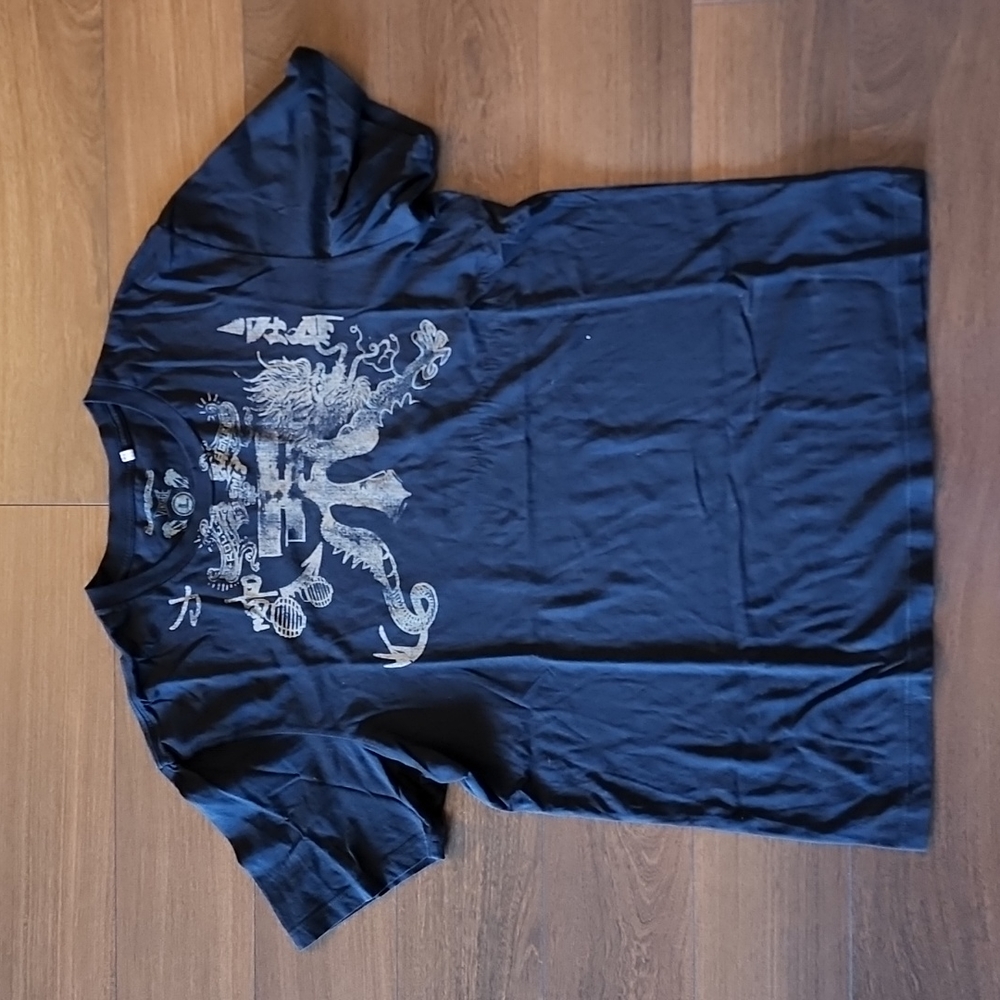 Guess T-shirt Black. Men's L. Vintage